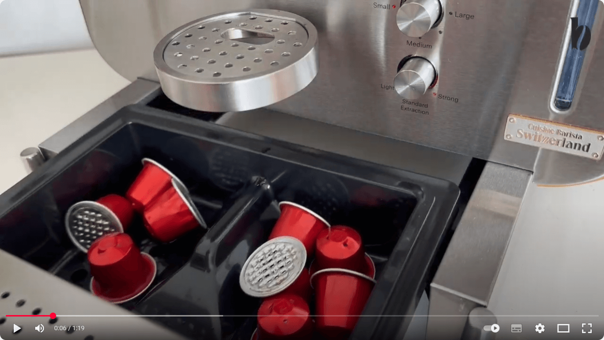 Video laden: So leeren und reinigen Sie den Kapselbehälter
